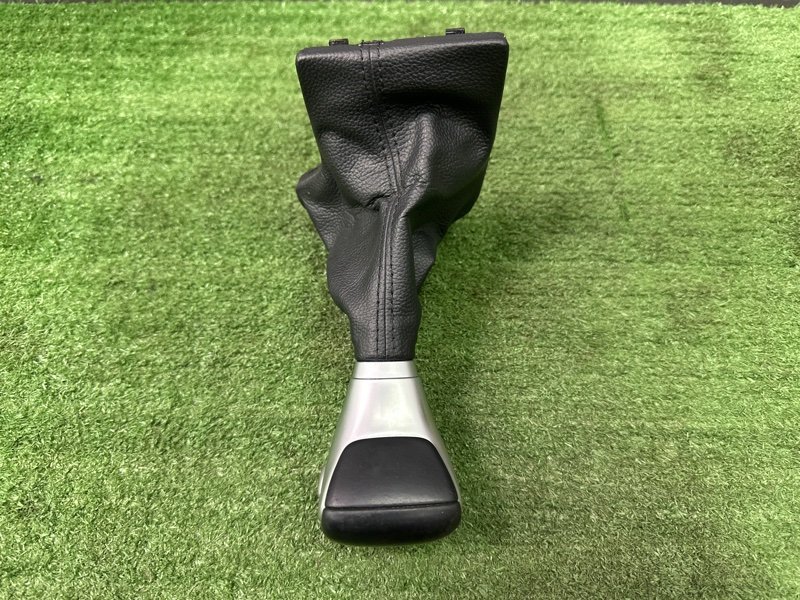 Рукоять с чехлом селектора АКПП Kia Cerato 4 2021 BD