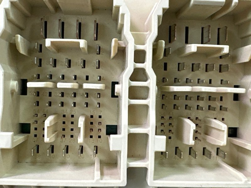 Блок предохранителей Kia Cerato 4 2021 BD