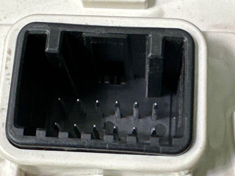 Блок управления зеркалами Kia Cerato 4 2021 BD