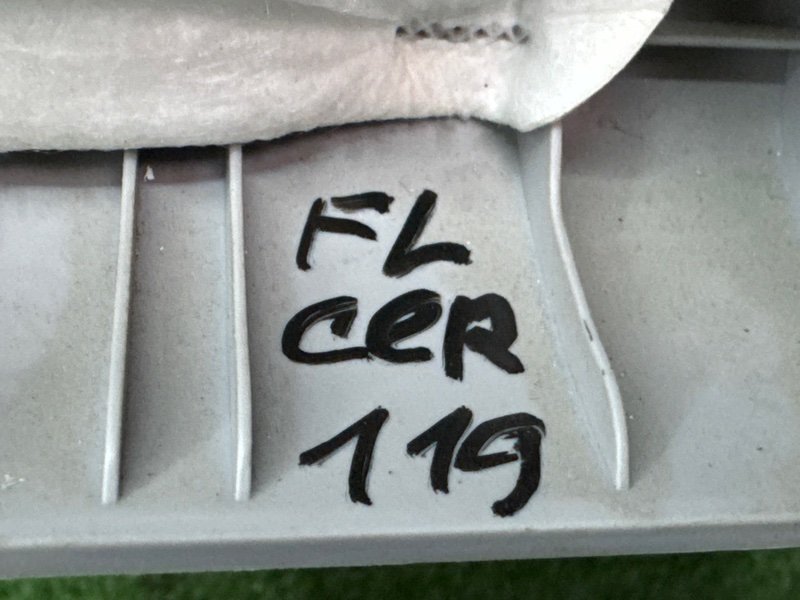 Обшивка стойки Kia Cerato 4 2021 BD