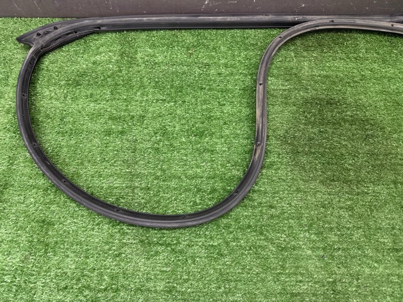 Уплотнитель двери Hyundai Creta 2017 GS