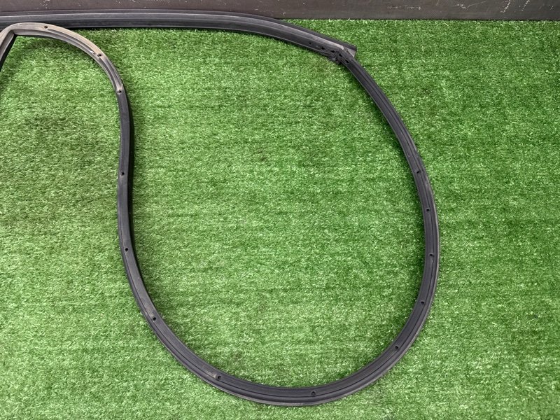 Уплотнитель двери Hyundai Creta 2017 GS