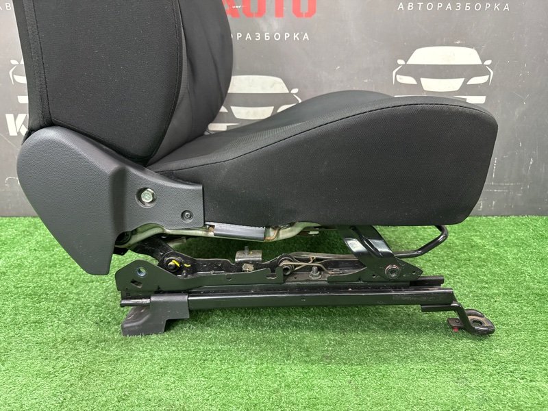 Сиденья передние комплект Hyundai Creta 2017 GS