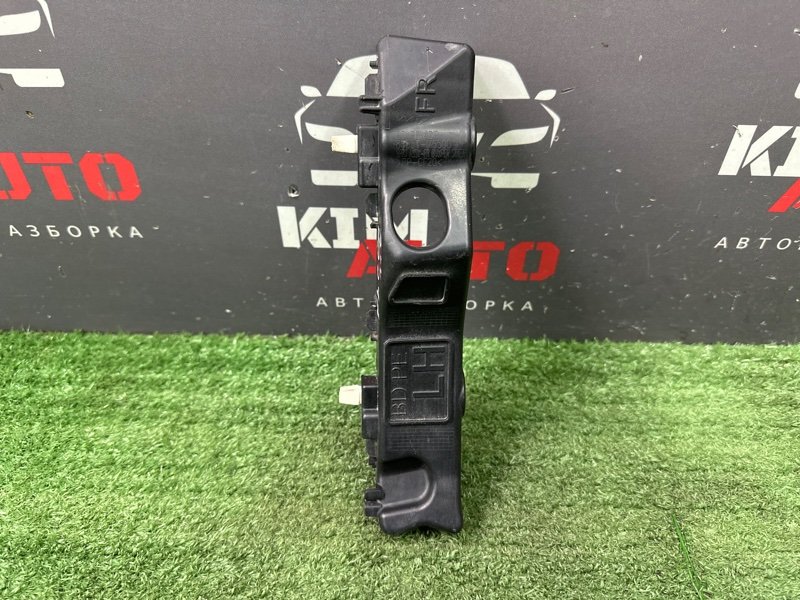 Кронштейн бампера Kia Cerato 4 2021 BD