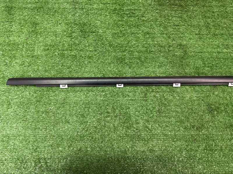 Уплотнитель стекла наружный (Бархотка) Hyundai Creta 2017 GS