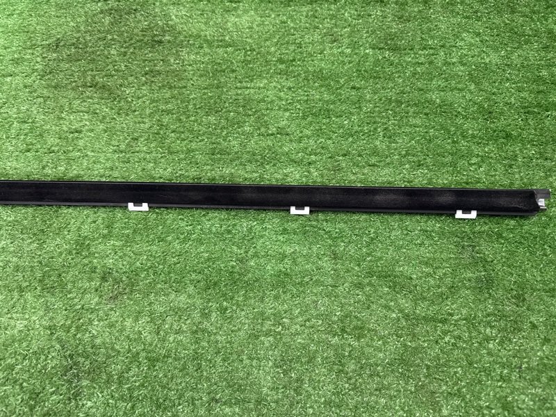 Уплотнитель стекла наружный (Бархотка) Hyundai Creta 2017 GS