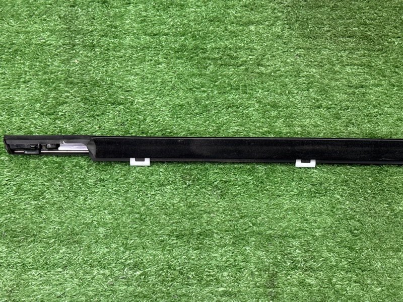 Уплотнитель стекла наружный (Бархотка) Hyundai Creta 2017 GS