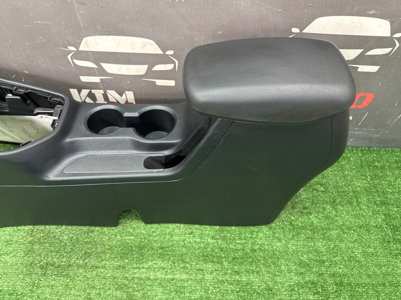 Центральная Консоль с подлокотником Hyundai Creta 2017 GS