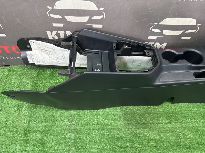 Центральная Консоль с подлокотником Hyundai Creta 2017 GS