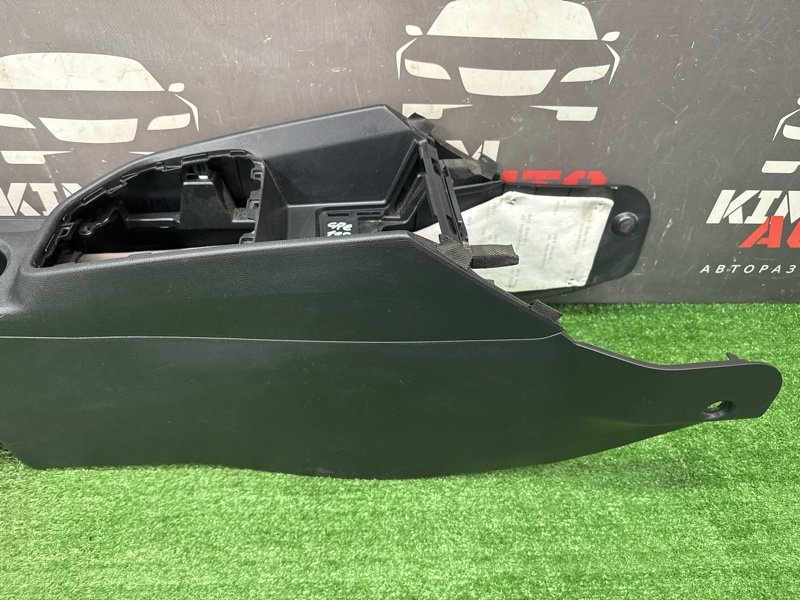 Центральная Консоль с подлокотником Hyundai Creta 2017 GS