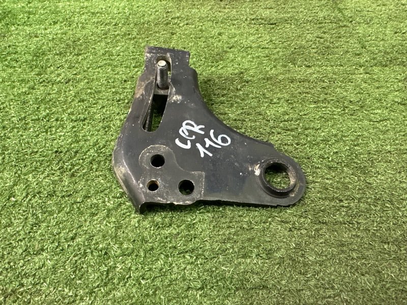 Кронштейн генератора Kia Cerato 4 2021 BD