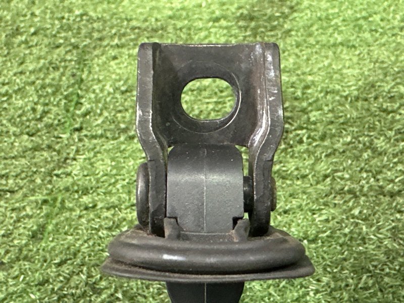 Ограничитель двери Skoda Fabia 2