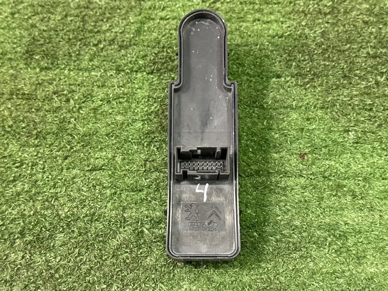 Блок управления стеклоподъемниками Citroen C 4