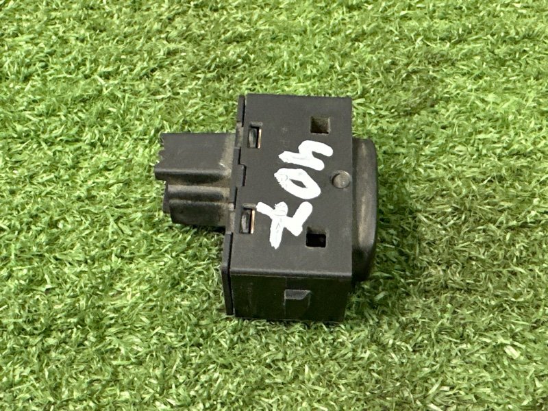 Кнопка стеклоподъемника Peugeot 407