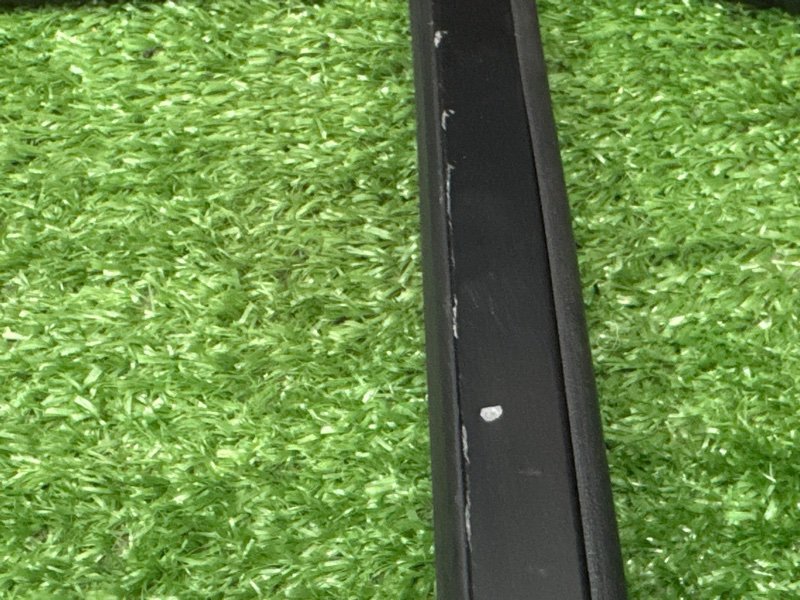 Уплотнитель стекла направляющий Hyundai Creta 2017 GS