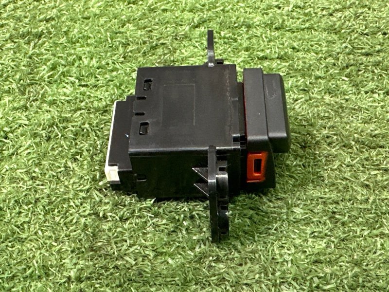 Кнопка аварийной сигнализации (аварийка) Hyundai Creta 2017 GS