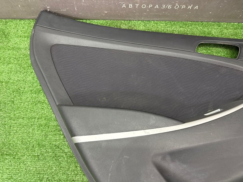 Обшивка двери Hyundai Solaris 1 2013 RB