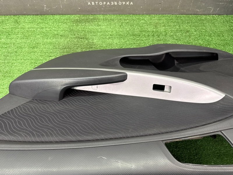 Обшивка двери Hyundai Solaris 1 2013 RB