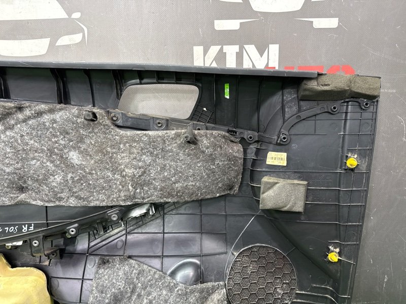 Обшивка двери Hyundai Solaris 1 2013 RB