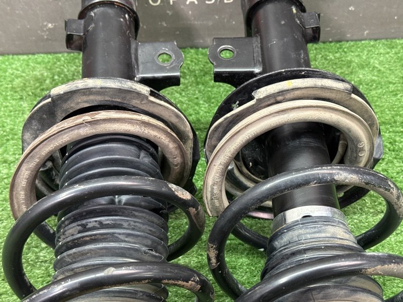 Амортизатор в сборе Hyundai Solaris 1 2013 RB