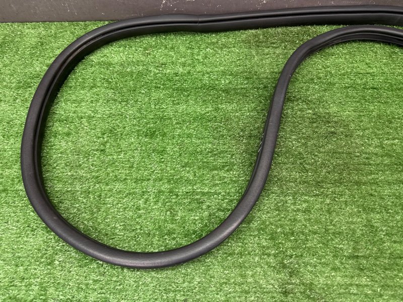 Уплотнитель проема двери Kia Cerato 4 2021 BD