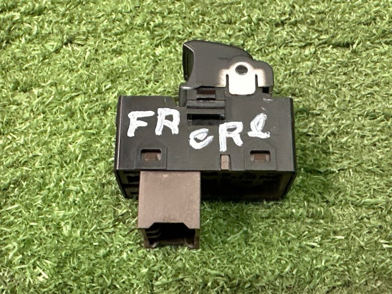 Кнопка стеклоподъемника Hyundai Creta 2017 GS