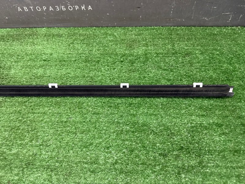 Уплотнитель стекла наружный (Бархотка) Hyundai Creta 2017 GS
