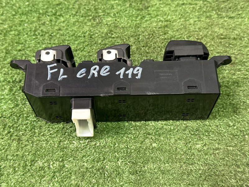 Блок управления стеклоподъемниками Hyundai Creta 2017 GS