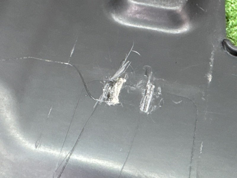 Накладка(кожух) замка капота Hyundai Solaris 1 2013 RB