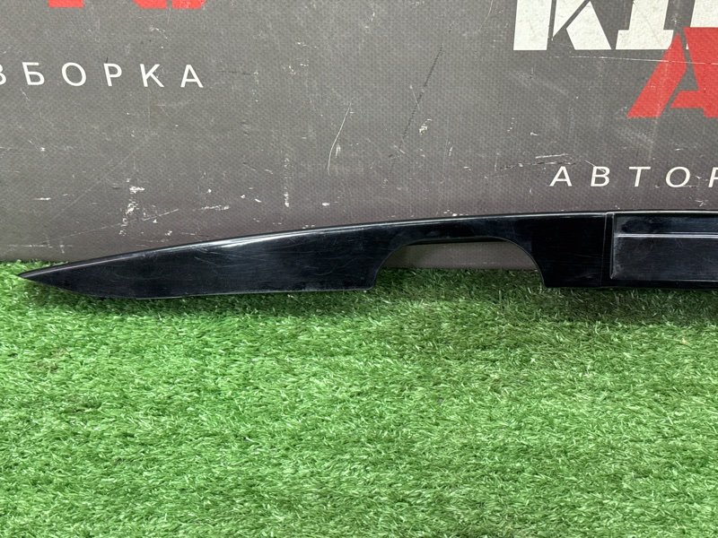 Молдинг крышки багажника Hyundai Solaris 1 2013 RB