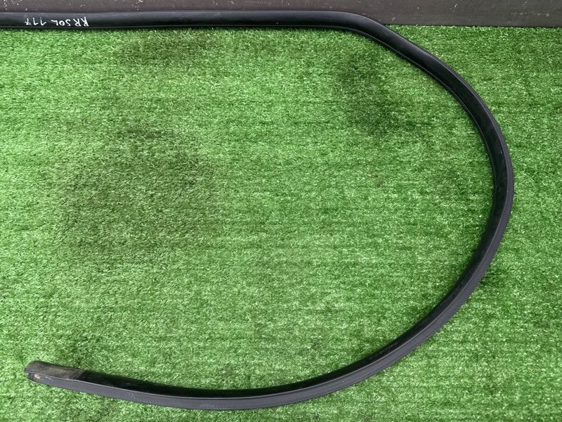 Уплотнитель проема двери Hyundai Solaris 1 2013 RB