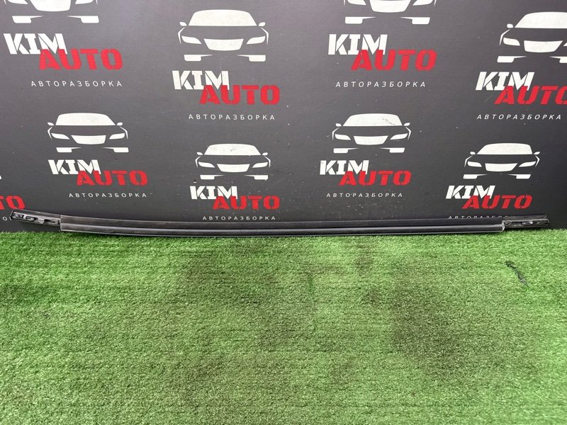 Уплотнитель стекла наружный (Бархотка) Hyundai Solaris 1 2013 RB