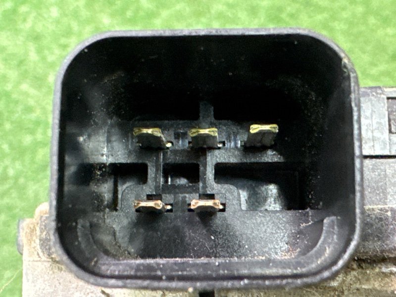 Трапеция дворников с мотором Hyundai Solaris 1 2013 RB