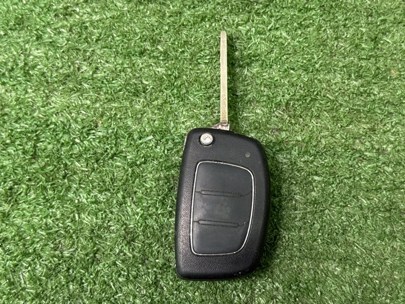 Замок зажигания, личинка двери и ключ Hyundai Solaris 1 2013 RB