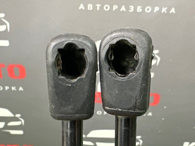 Амортизатор крышки багажника Hyundai Creta 2017 GS