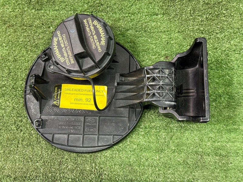 Лючок бензобака с крышкой Hyundai Solaris 1 2013 RB