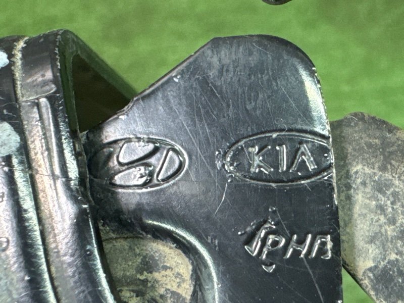 Замок капота с тросиком Hyundai Solaris 1 2013 RB