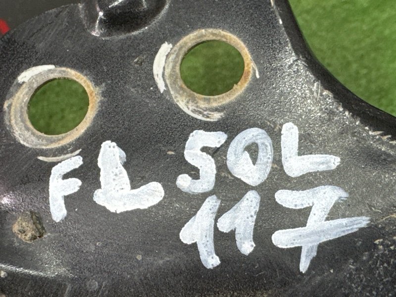 Кронштейн крыла Hyundai Solaris 1 2013 RB