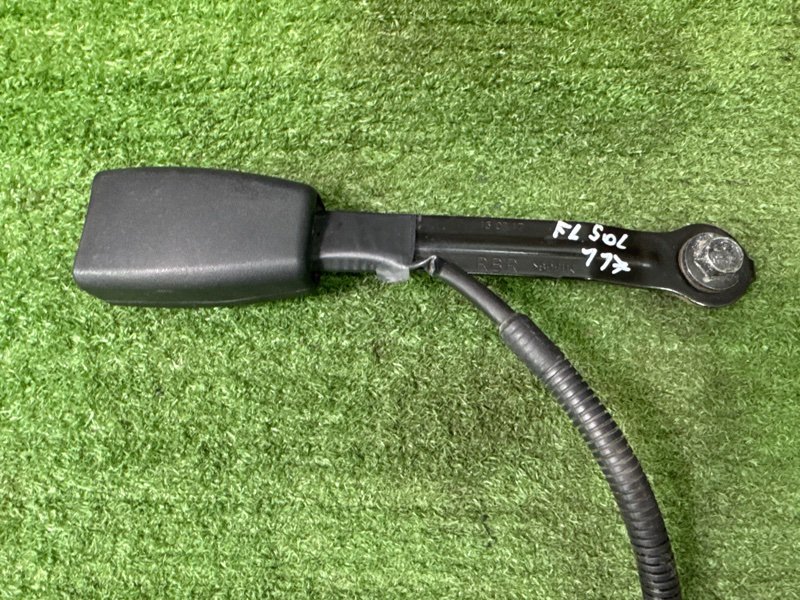 Замок ремня безопасности Hyundai Solaris 1 2013 RB