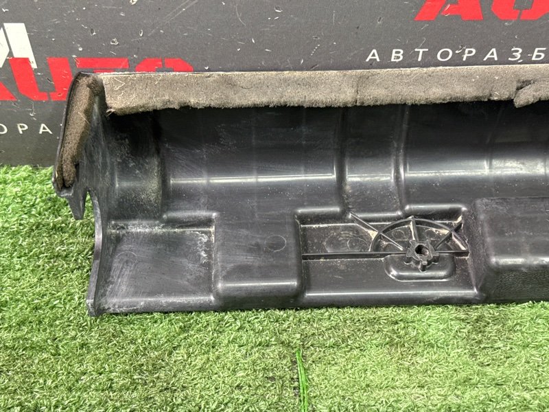 Дефлектор радиатора Hyundai Solaris 1 2013 RB