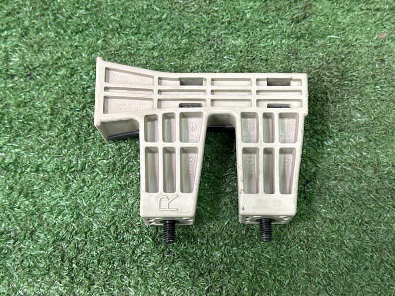 Направляющая стекла двери Hyundai Creta 2017 GS