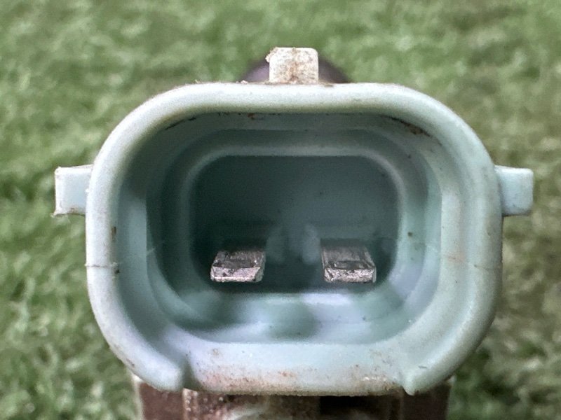 Топливная рейка с форсунками Hyundai Solaris 1 2013 RB