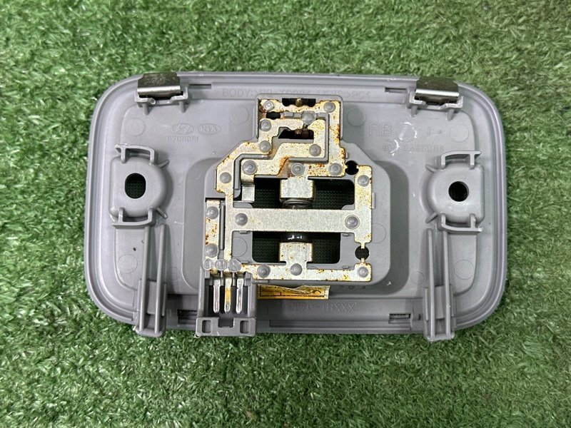 Плафон салонный задний Hyundai Solaris 1 2013 RB