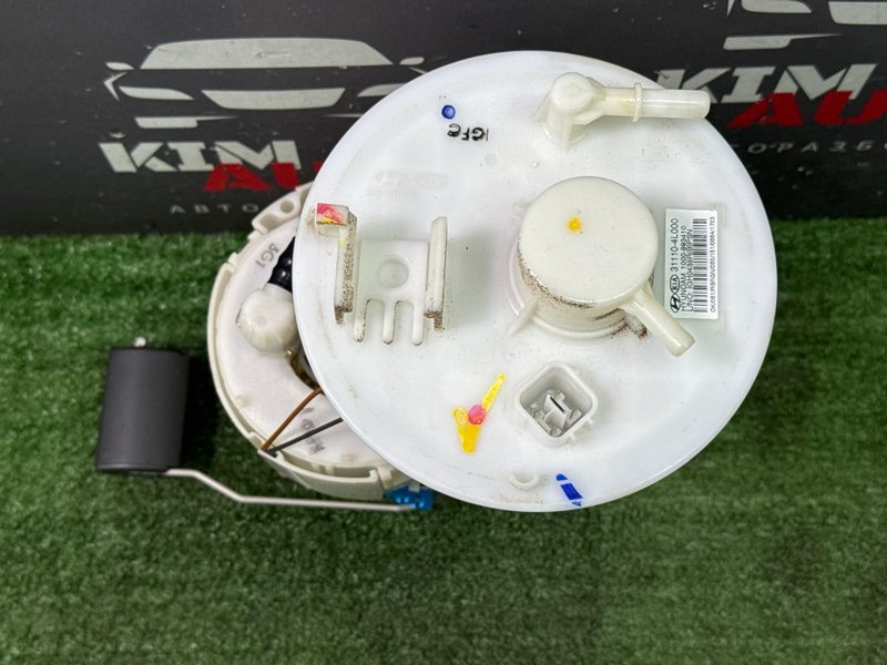 Насос топливный (Бензонасос) Hyundai Solaris 1 2013 RB