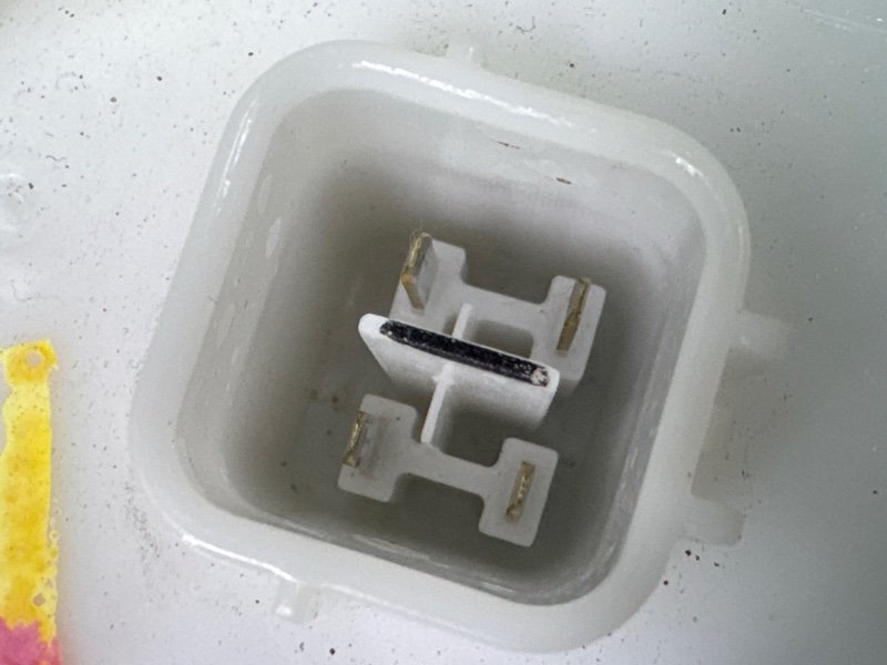 Насос топливный (Бензонасос) Hyundai Solaris 1 2013 RB