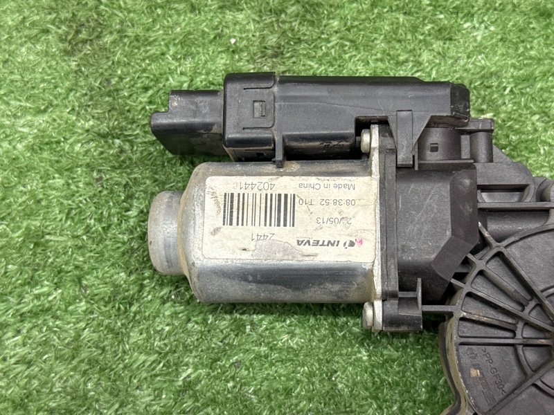 Мотор стеклоподъемника Hyundai Solaris 1 2013 RB