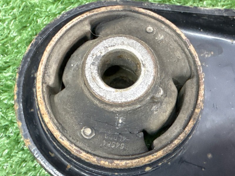 Рычаг подвески Hyundai Solaris 1 2013 RB