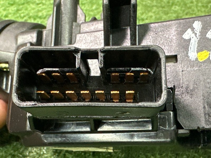 Подрулевой переключатель света Hyundai Solaris 1 2013 RB