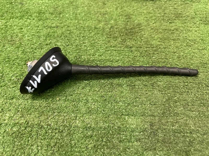 Антенна штыревая Hyundai Solaris 1 2013 RB