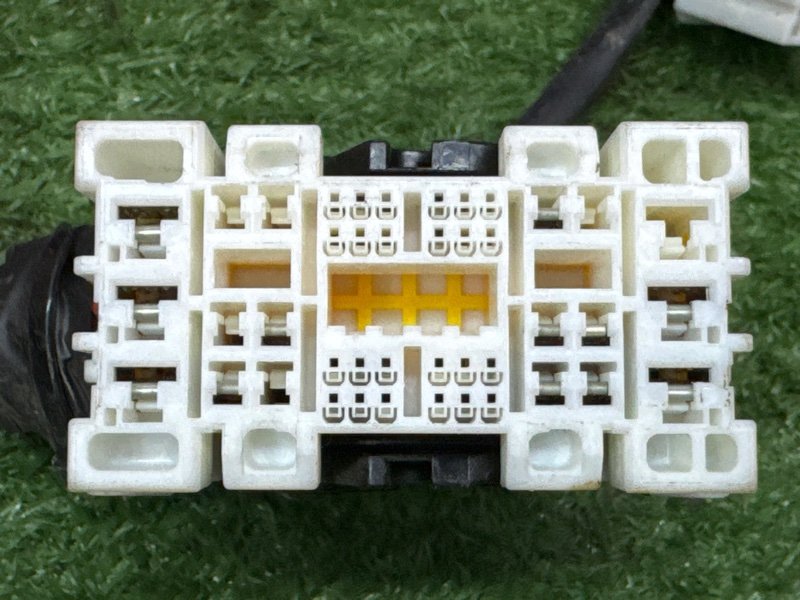 Проводка салона Hyundai Solaris 1 2013 RB